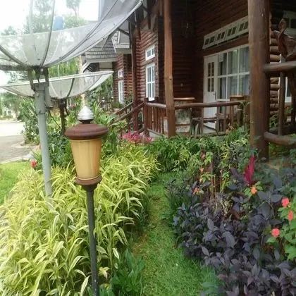 Villa Kota Bunga Camelia