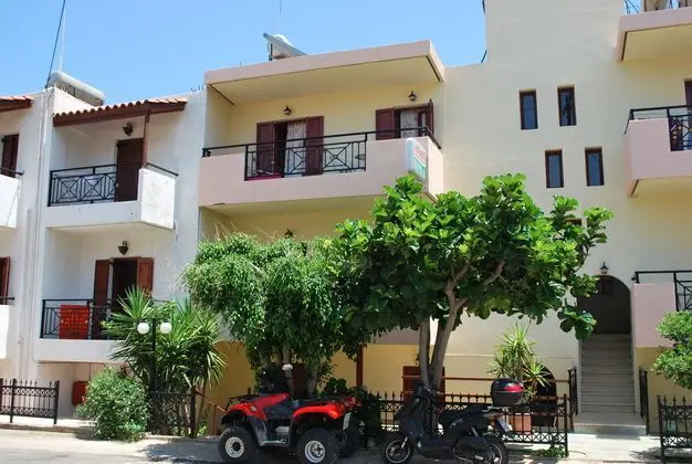 Koula Apartments
