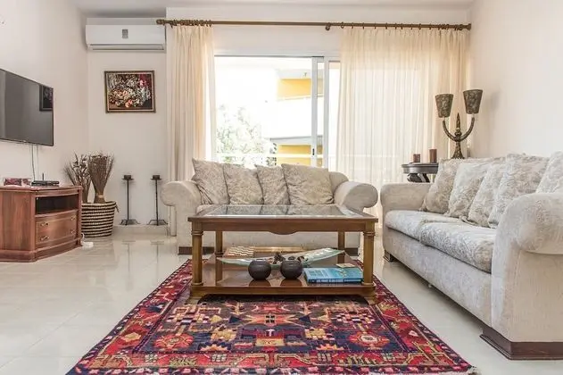 Koulas Apartment - Öne Çıkan Resim