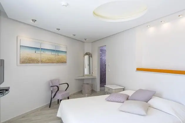Kouros Art Hotel - Oda