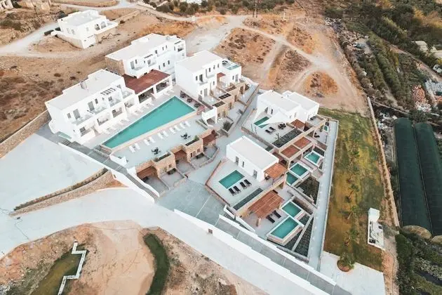 Kouros Resort