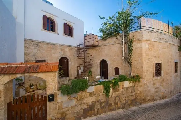 Koutouloufari House by Checkin - Dış Mekan