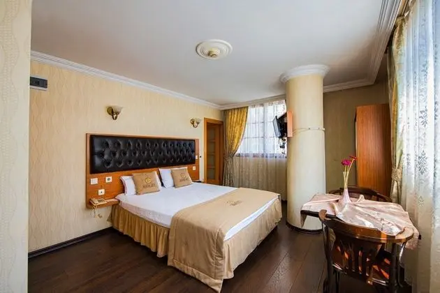 Kozan City Hotel