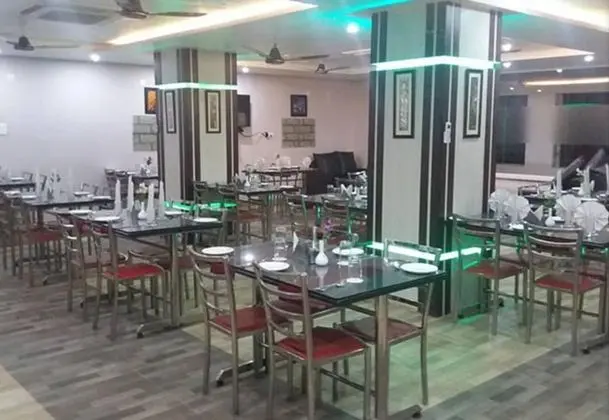 Hotel KP's Salunki - Yerinde Yemek