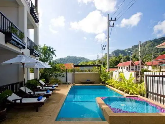 Krabi Apartment Hotel - Havuz