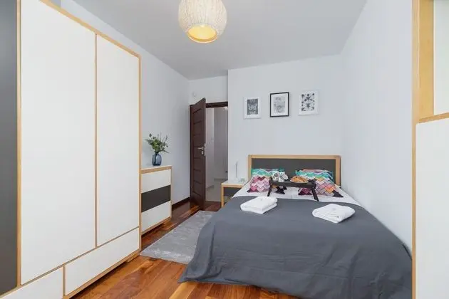 Kraków Błonia Apartment by Renters - Oda