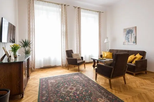 KrakowRentals - Belle Epoque 1 Apartment - Oda Düzeni