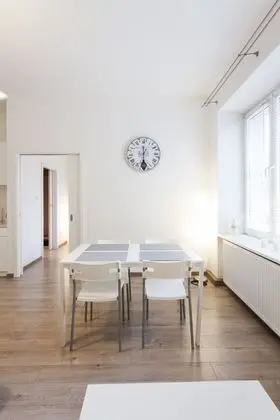 KrakowRentals - Snow White Apartment - Oda Düzeni