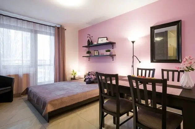 KrakowRentals -Tabacco Factory Apartment - İç Mekan