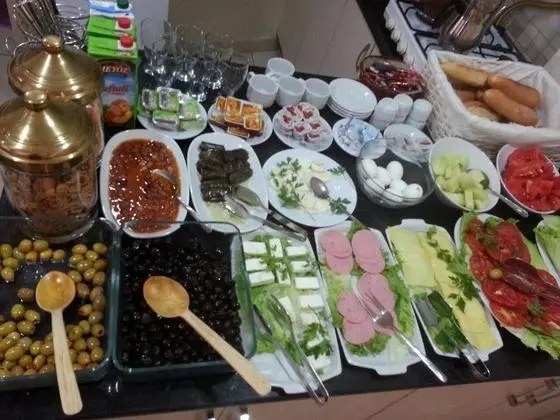 Kral Mert Hotel - Yeme / İçme