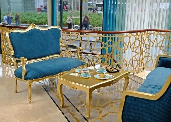Hotel Kraliçe