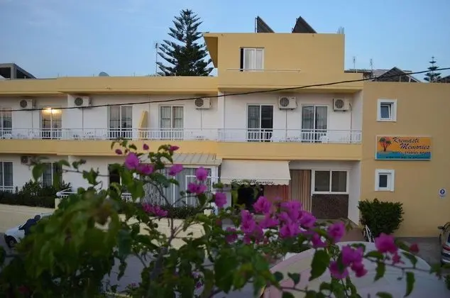 Kremasti Memories Apartments 