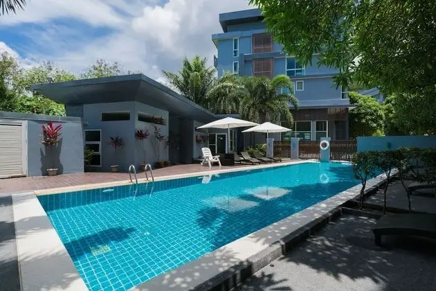 The Kris Condo by Knock-Knock