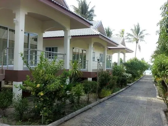 Krisada Beach Resort - Dış Mekan