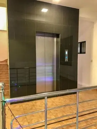 Hotel Krishco - İç Mekan