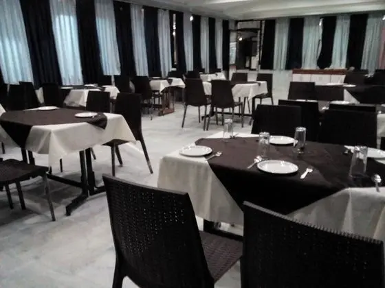 Krishna Park Inn - Yerinde Yemek