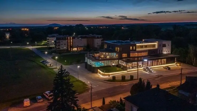 Hotel Kristály