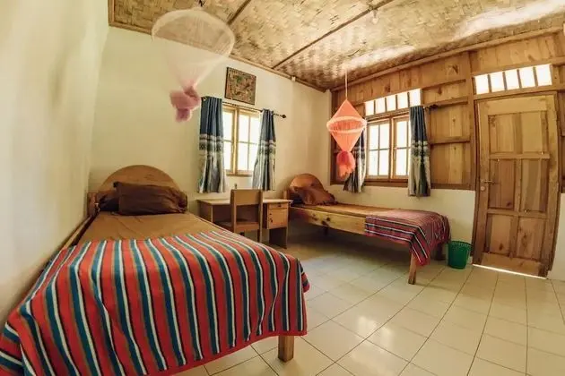 Krui Surf Camp Hotel Mutiara Alam Zandino - Öne Çıkan Resim