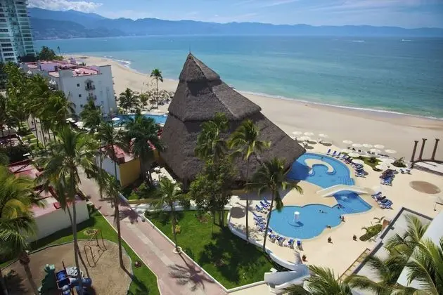 Krystal Vallarta - Havuz