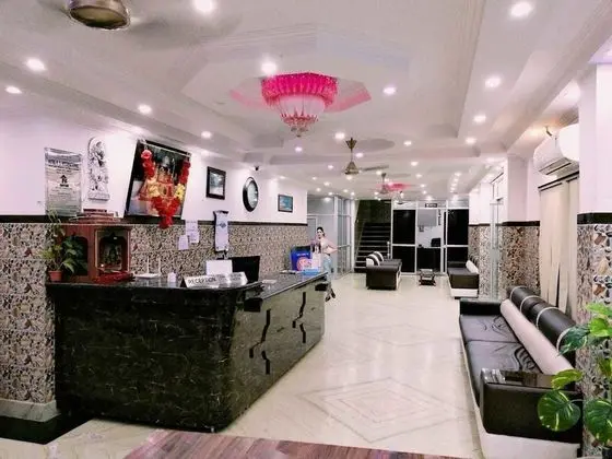 Hotel KS International - Lobi