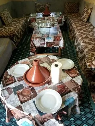 Ksar Amouguer - Yerinde Yemek