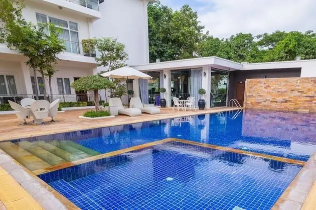 KT Apartment - Havuz