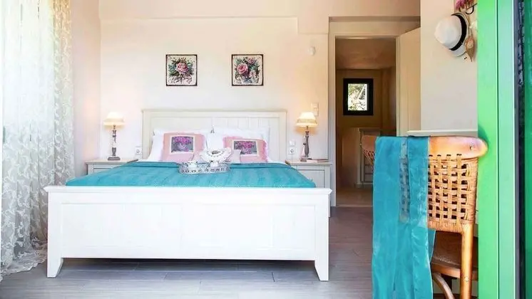 Ktima Aniforeli Luxury Villas - Oda