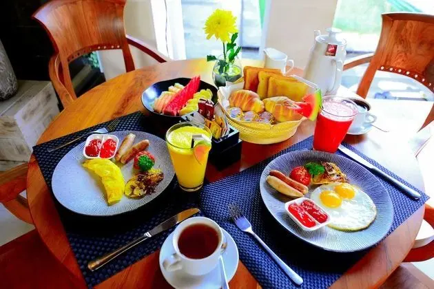 Villa Kubu Tanjung Sanur Bali - Yerinde Yemek