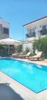 Küçükköy Otel - Açık Havuz
