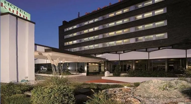 Hotel Kuhn - Genel