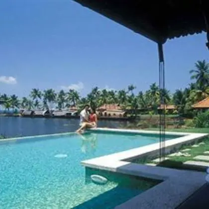 Kumarakom Lake Resort - Havuz