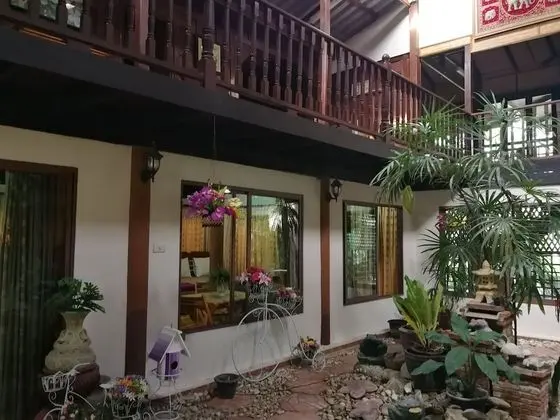 Kumkhumsriwangchai Amphawa - Dış Mekan