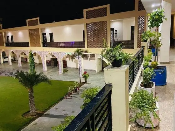 Hotel Kumkum Palace