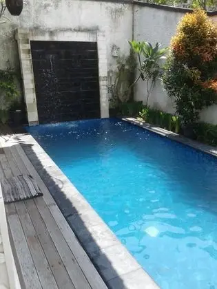 Kunigen Villa Jimbaran Bali - Havuz