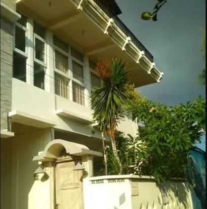 Kunigen Villa Kuta Bali - Dış Mekan
