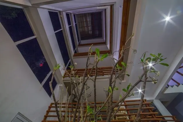 Kuredhi Beach Inn - Dış Mekan