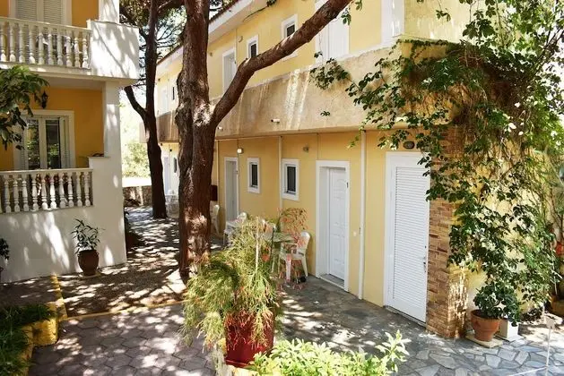 Kuris Studios & Apartments - Dış Mekan