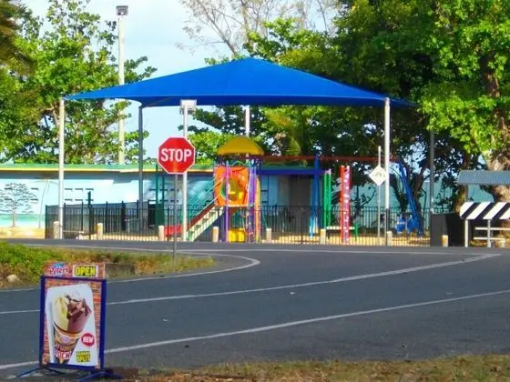 Kurrmine Beach Motel - Genel