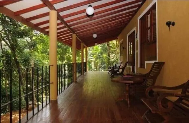 Kuruganga villa