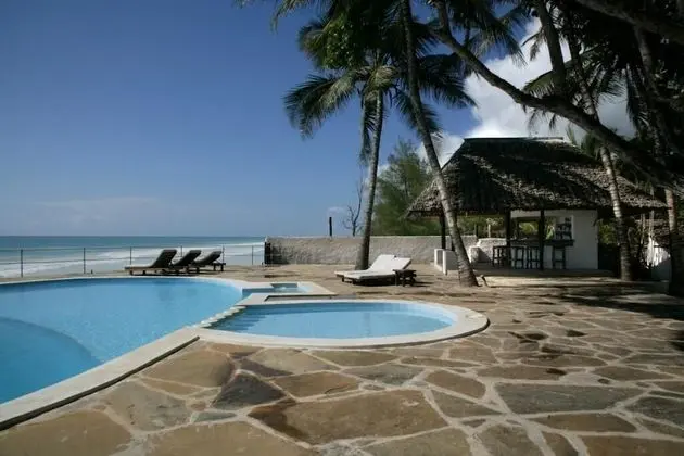 Kusini Beach Cottages