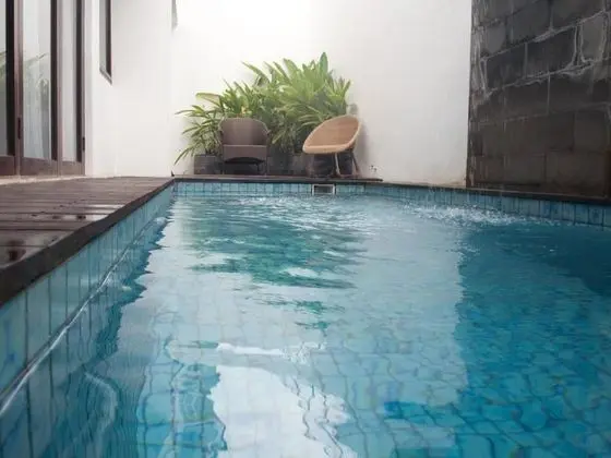Kuta Ardenia Residence - Havuz