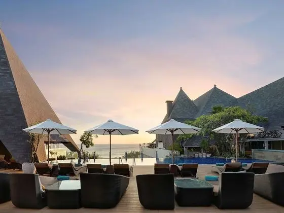 The Kuta Beach Heritage Hotel Bali - Managed By AccorHotels - CHSE Certified - Havuz