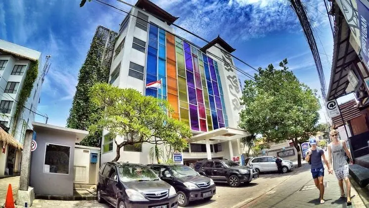 Kuta Beach Hotel - Dış Mekan