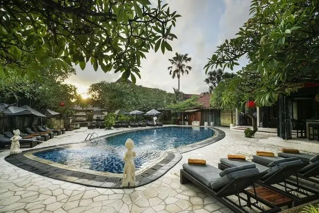 Kuta Seaview Boutique Resort - Havuz