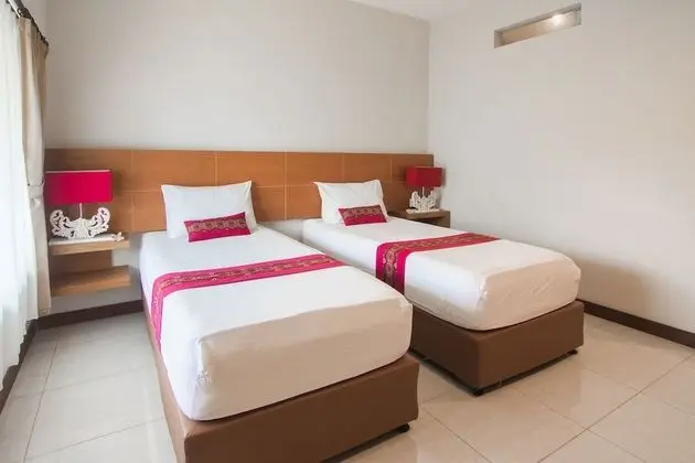 Kuta Suci Beach Hotel - Oda