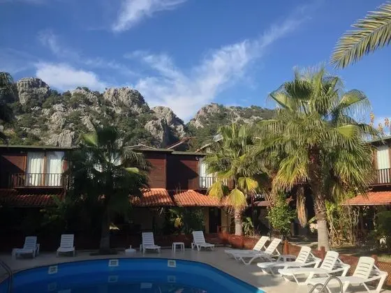 Kütle Hotel
