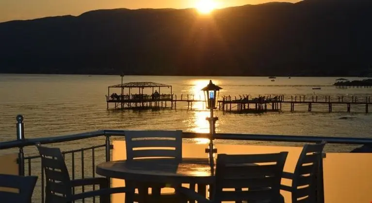 Kutlugün Sahil Otel - Manzara / Peyzaj