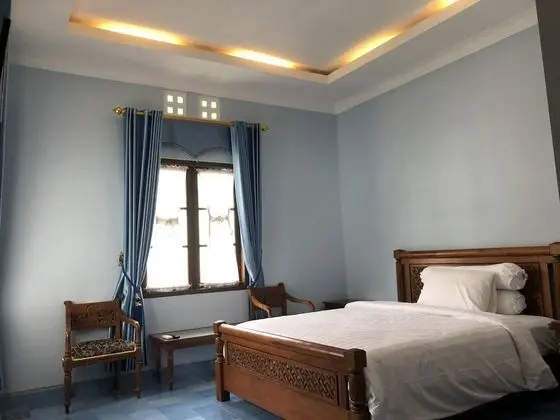 Kutus Kutus Clemmie Huis - Oda
