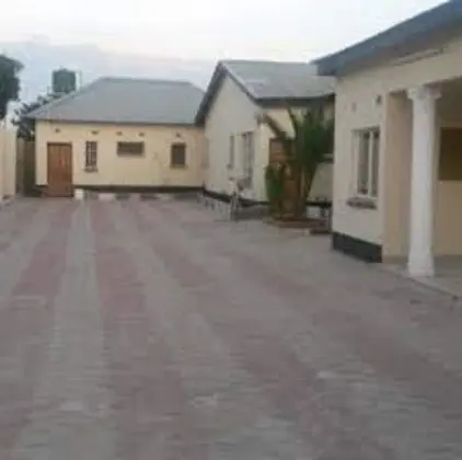Kutwingi lodge