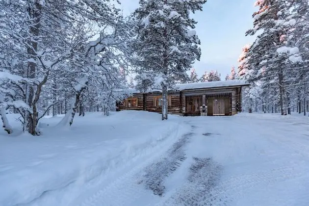 Kuukkeli Log Houses Aurora Resort - Dış Mekan